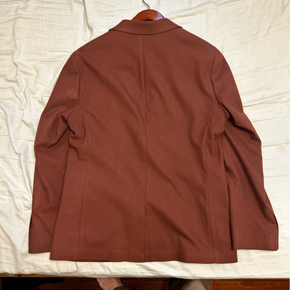 Moss bros burgundy suit - Picture 3 of 6